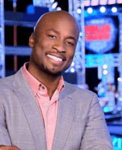 Sports broadcaster on a network set